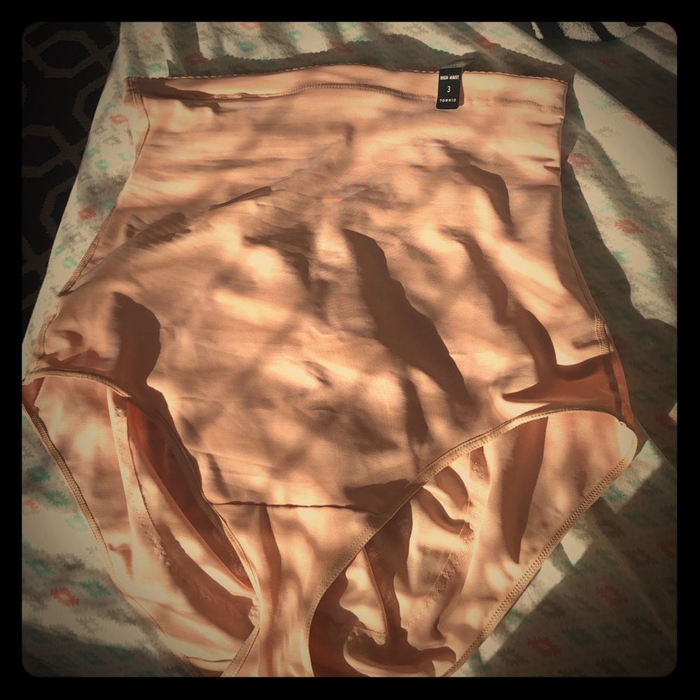 Nude shapewear brief